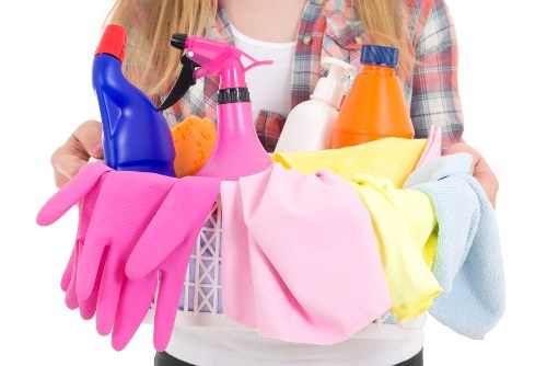End of tenancy cleaning in a Kentish Town flat